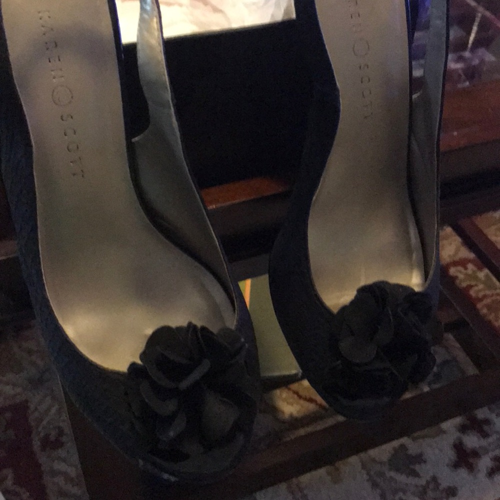 Black high heels sandals